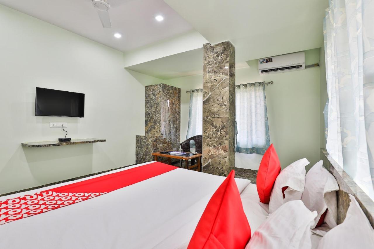 Oyo 24833 Hotel Silver Daman Luaran gambar