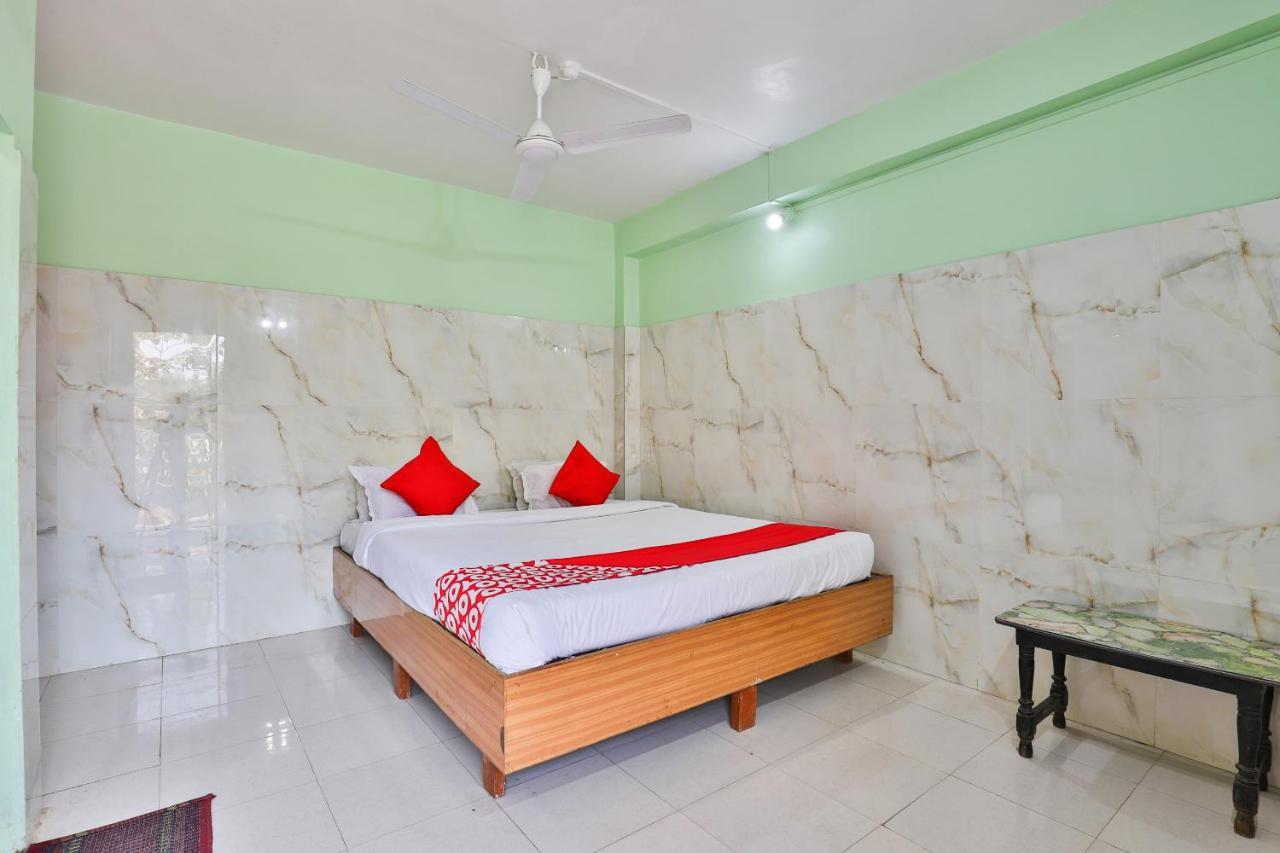 Oyo 24833 Hotel Silver Daman Luaran gambar