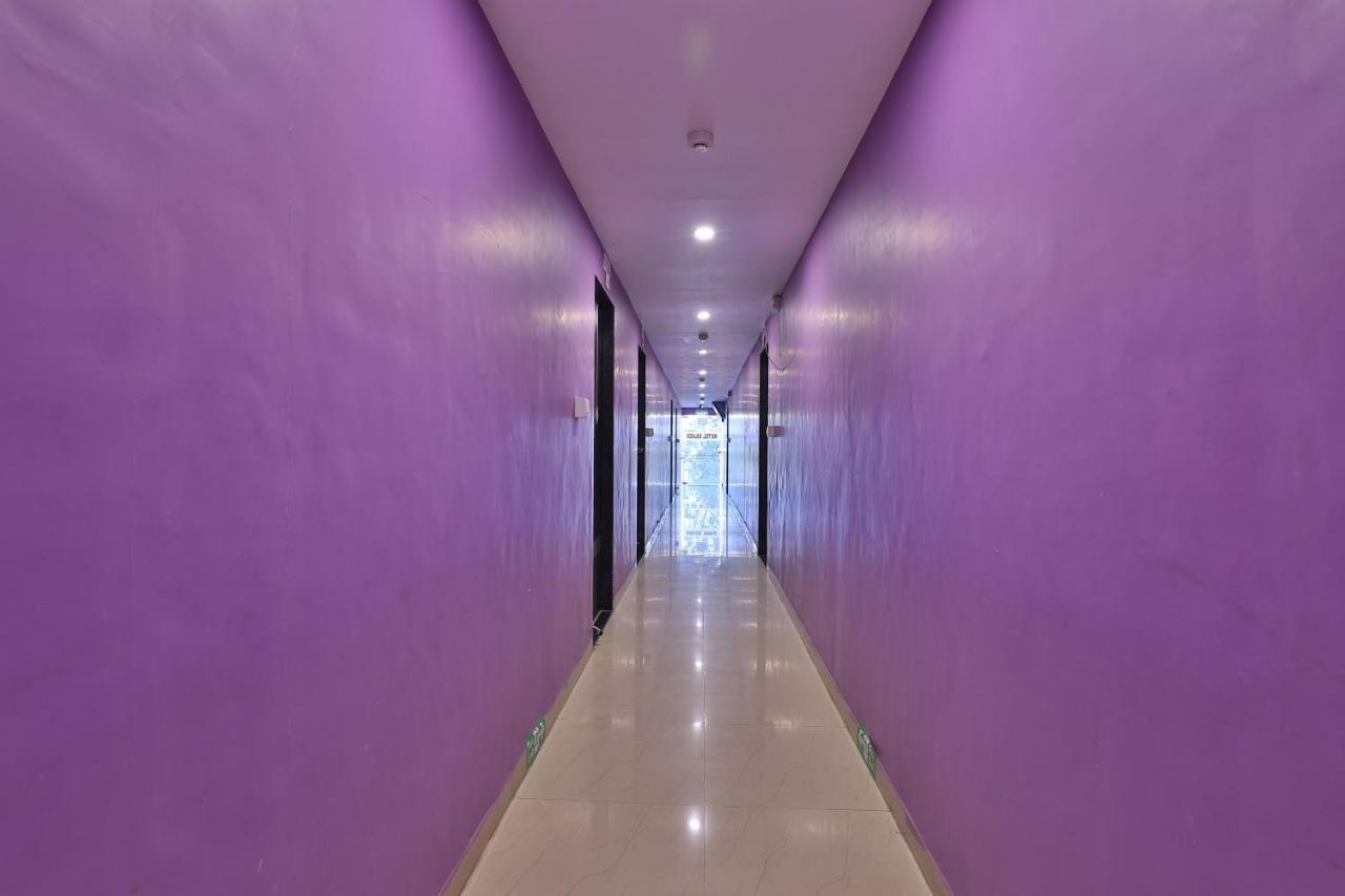 Oyo 24833 Hotel Silver Daman Luaran gambar