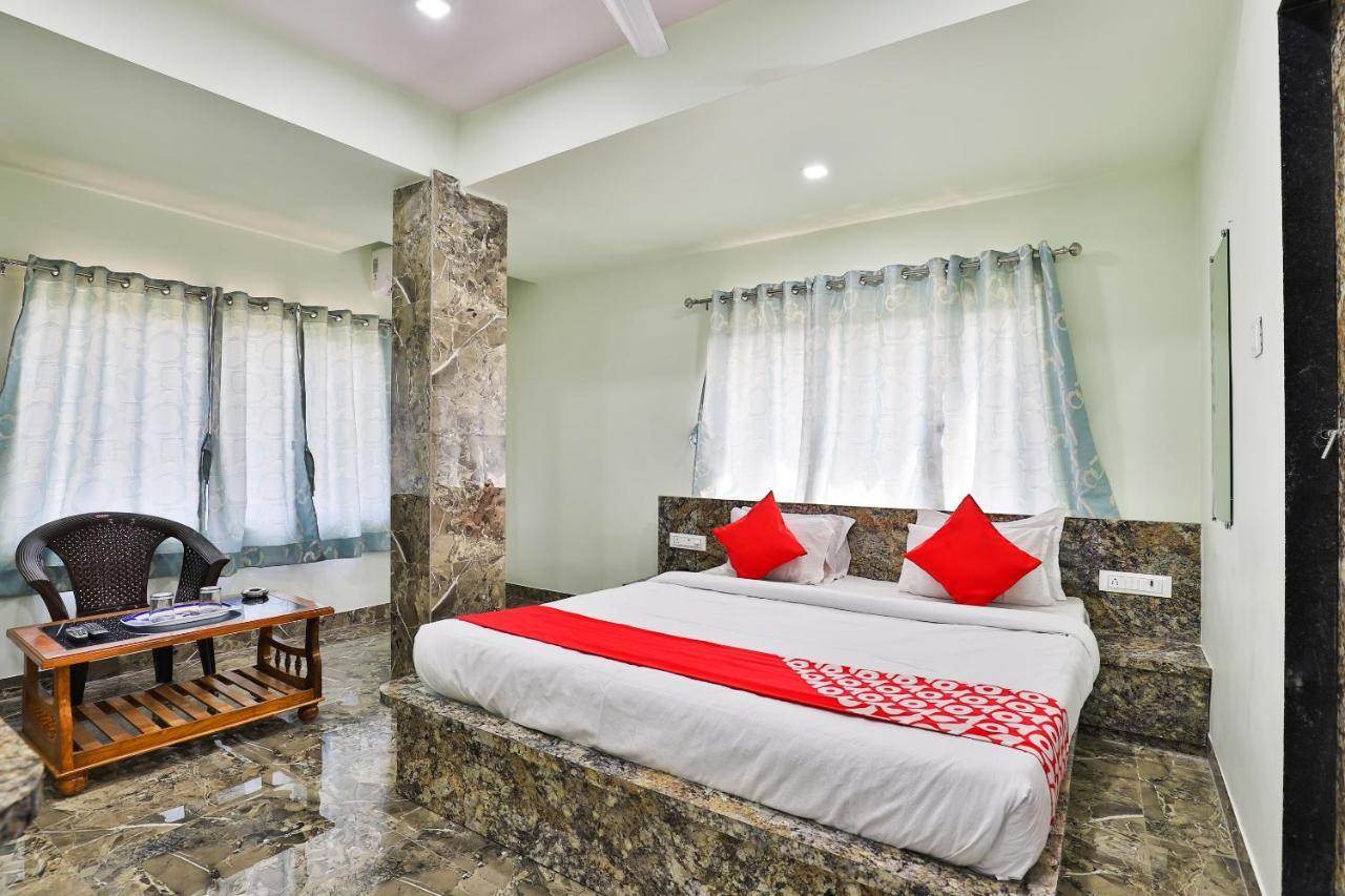 Oyo 24833 Hotel Silver Daman Luaran gambar