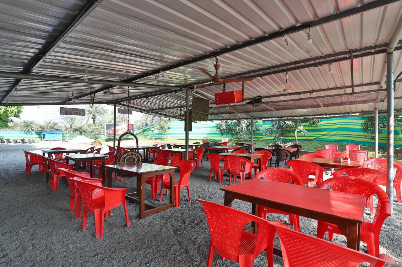 Oyo 24833 Hotel Silver Daman Luaran gambar