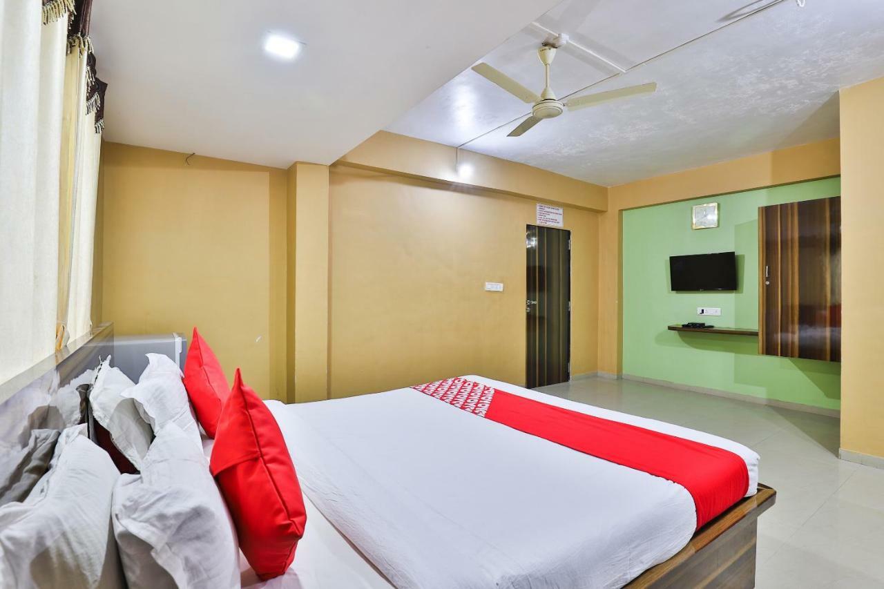 Oyo 24833 Hotel Silver Daman Luaran gambar